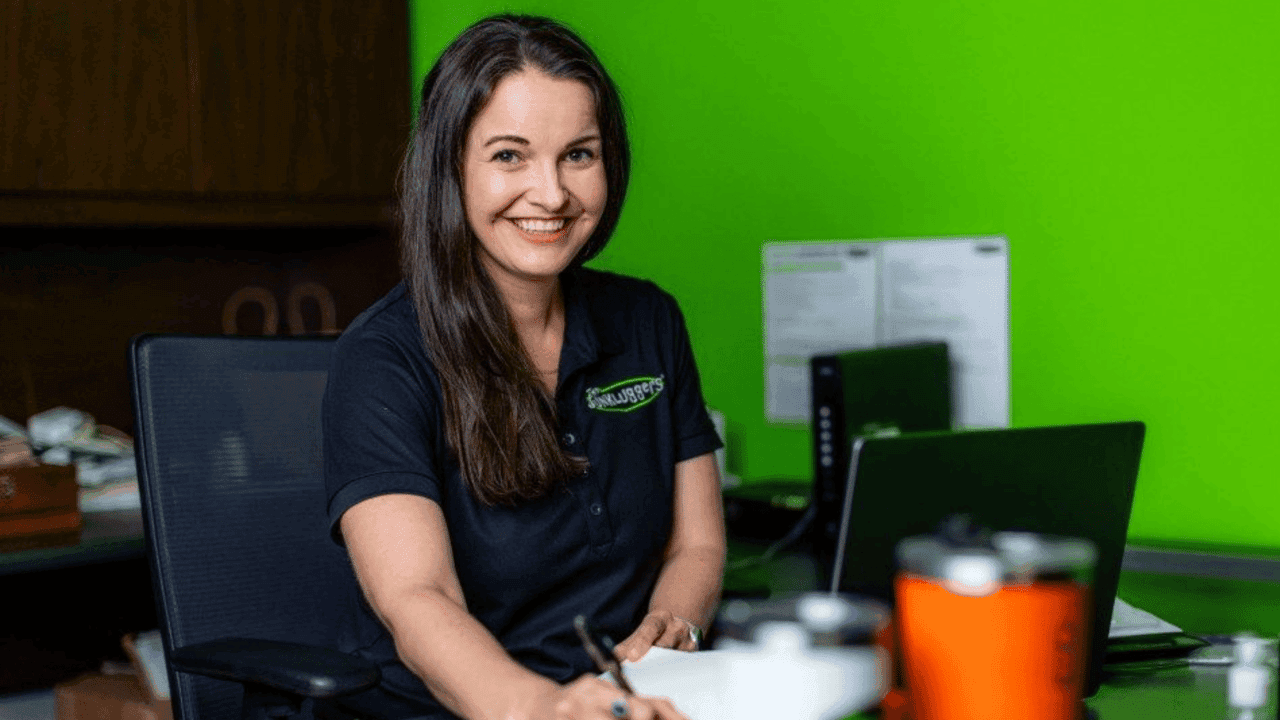 How This Stay-at-Home Mom Found Her Calling With The Junkluggers How This Stay-at-Home Mom Found Her Calling With The Junkluggers