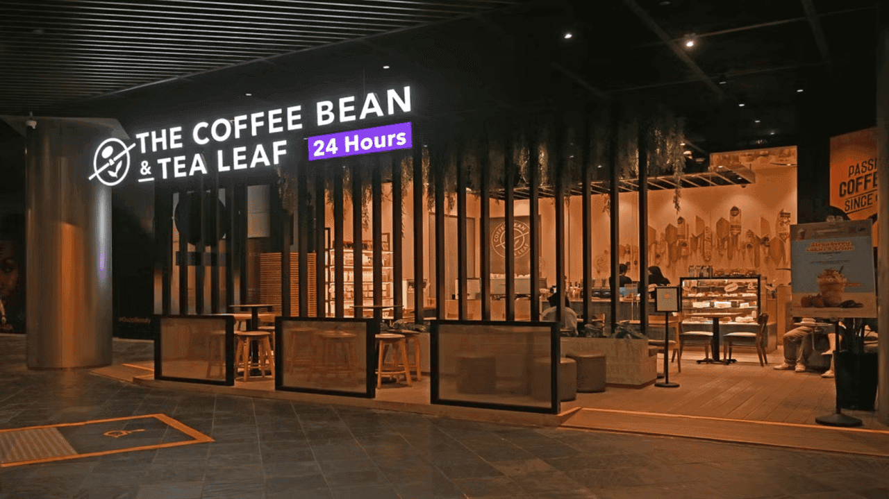 How The Coffee Bean & Tea Leaf Evolved and Set New Standards How The Coffee Bean & Tea Leaf Thrives in Flexible Formats and Has a Nontraditional Advantage