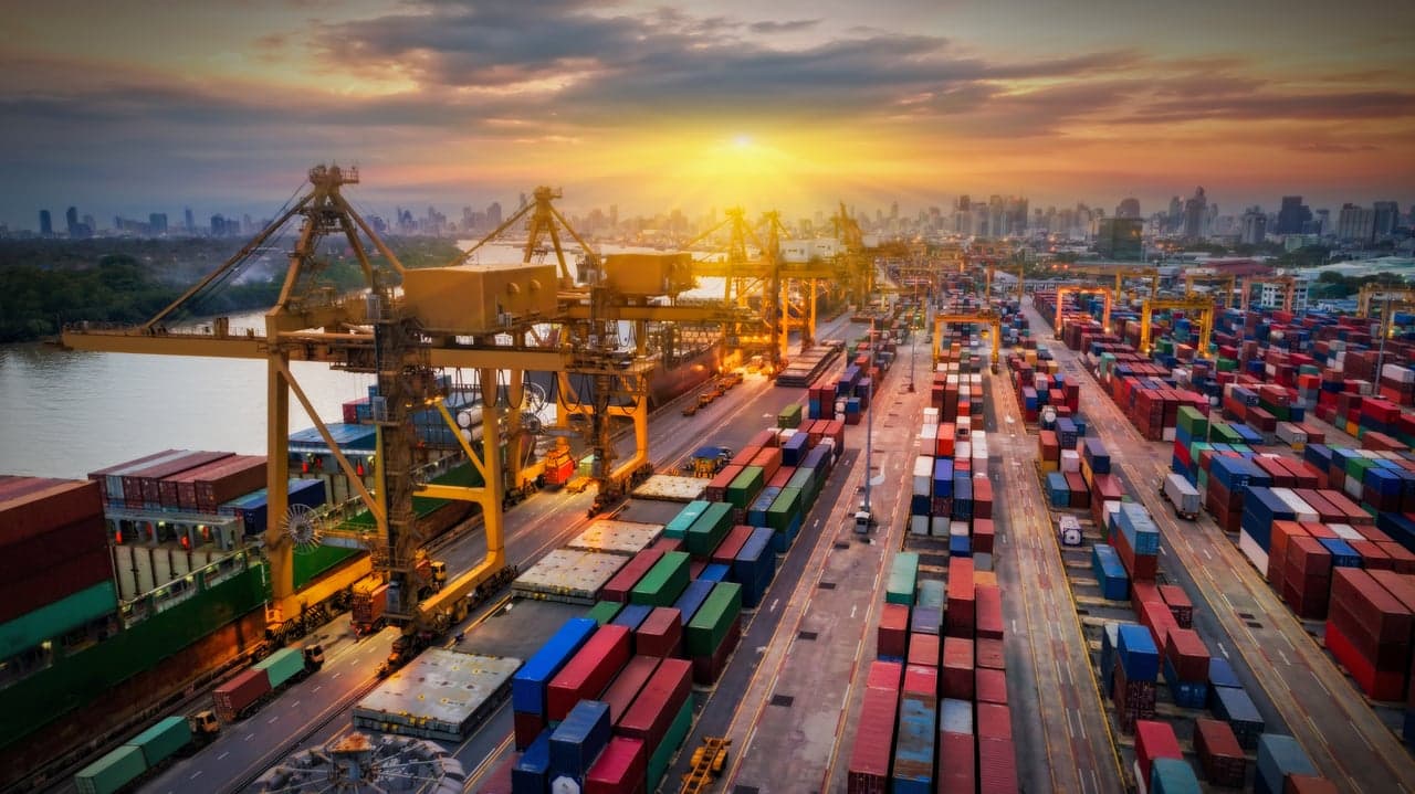 Restaurant Industry Urges President Biden To Address Supply Chain Issues Restaurant Industry Urges President Biden To Address Supply Chain Issues