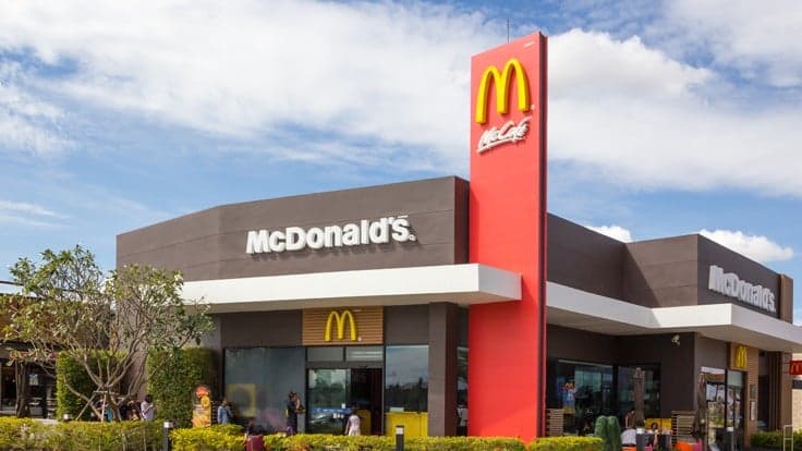 McDonald's Promotes Hot Spot Delivery With High Tech Picnic Blankets McDonald's Promotes Hot Spot Delivery With High Tech Picnic Blankets