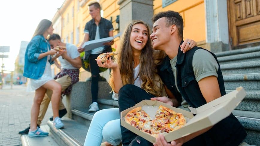 Attention, Restaurant Brands: Today's Students Are Tomorrow's Customers Attention, Restaurant Brands: Today's Students Are Tomorrow's Customers