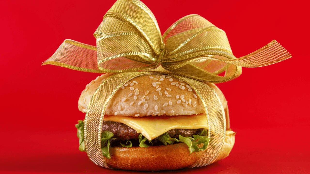 Fast Food Franchises Are Offering Can’t-Miss Holiday Deals and Festive Treats Fast Food Franchises Are Offering Can’t-Miss Holiday Deals and Festive Treats
