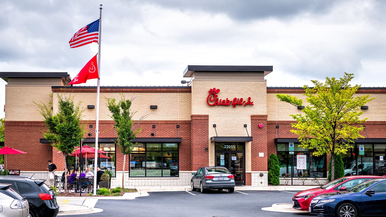 This $10,000 Chick-fil-A Franchise is Making Millions and You Can Too This $10,000 Chick-fil-A Franchise is Making Millions and You Can Too