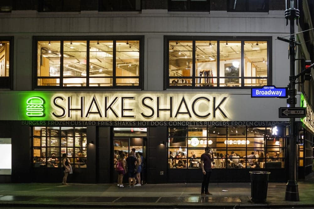 NRN Rounds up the 10 Fastest-Growing Restaurant Chains in America NRN Rounds up the 10 Fastest-Growing Restaurant Chains in America