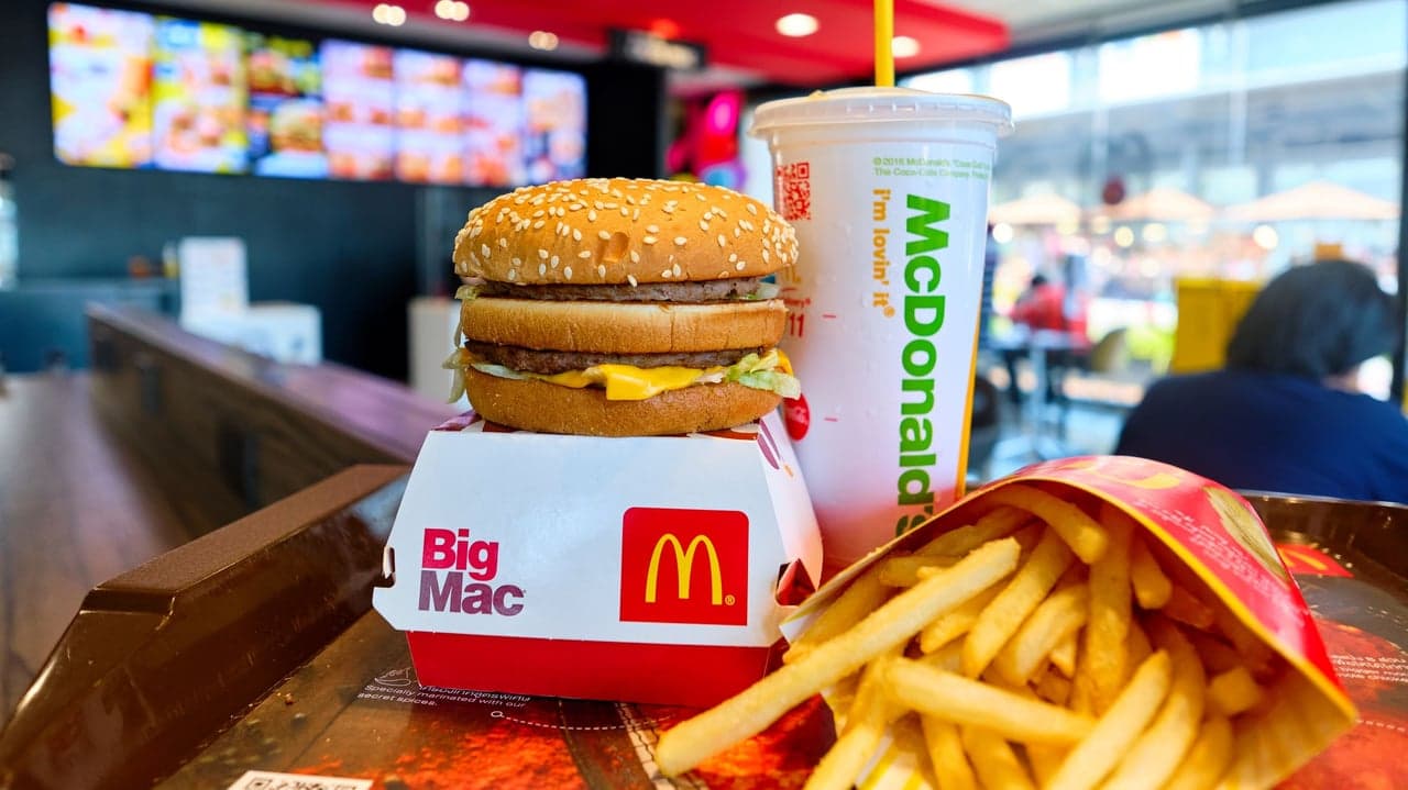 5 Times Franchisees Created Iconic Fast Food Menu Staples 5 Times Franchisees Created Iconic Fast Food Menu Staples