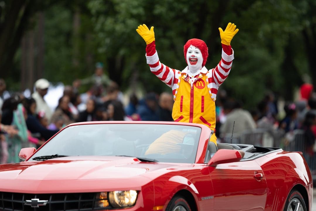The Stories Behind Three Famous Franchise Mascots The Stories Behind Three Famous Franchise Mascots