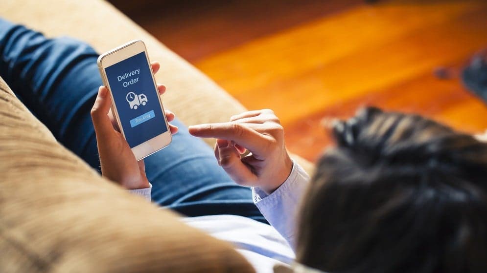 QSR Magazine: Mobile Ordering Races to a $38 Billion Future QSR Magazine: Mobile Ordering Races to a $38 Billion Future