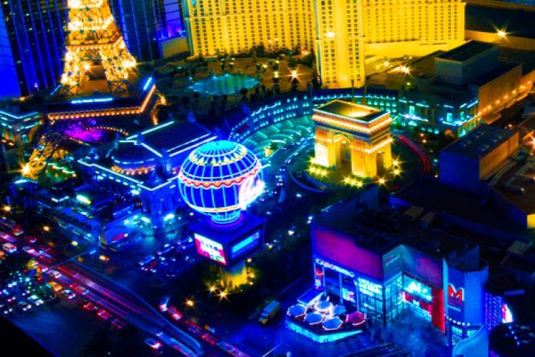 Top Ten Tips for Surviving Las Vegas Top Ten Tips for Surviving Las Vegas
