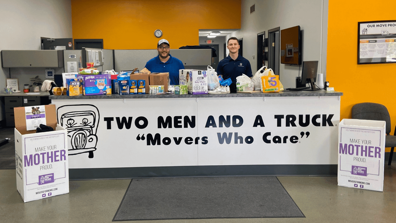 TWO MEN AND A TRUCK®’s Movers for Moms® Campaign Continues to Help Moms in Need Across the Country TWO MEN AND A TRUCK®’s Movers for Moms® Campaign Continues to Help Moms in Need Across the Country