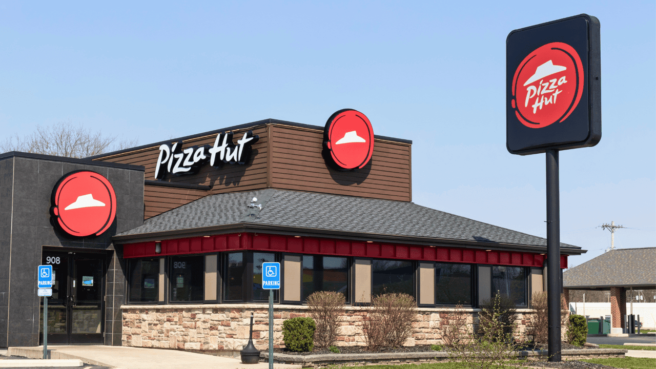 77 Pizza Hut Locations Sold After Franchisee Bankruptcy Filing 77 Pizza Hut Locations Sold After Franchisee Bankruptcy Filing