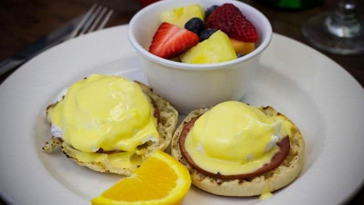 FSR Magazine: Famous Toastery’s New Growth Strategy FSR Magazine: Famous Toastery’s New Growth Strategy