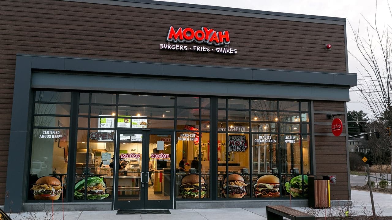 MOOYAH Aims To Add 10 Locations in Kentucky by 2024 MOOYAH Aims To Add 10 Locations in Kentucky by 2024
