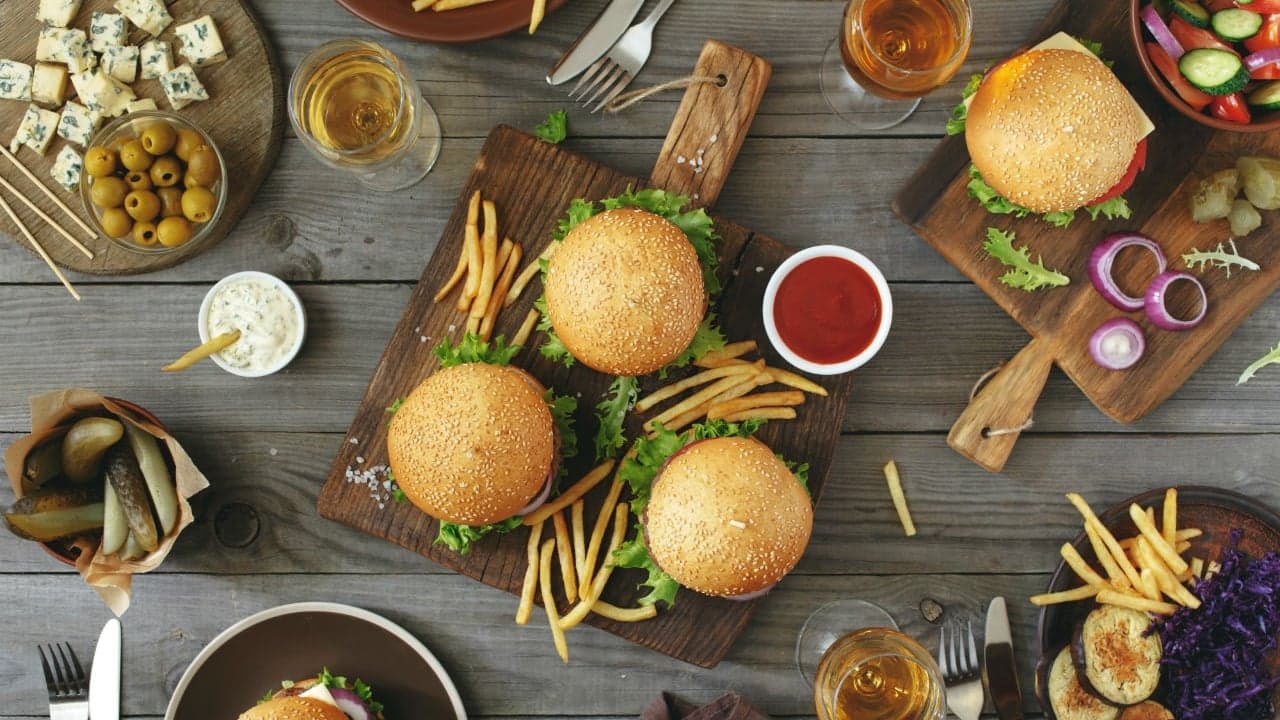 Fast Casual: Fast Casual Industry To Hit $67B By 2020 Fast Casual: Fast Casual Industry To Hit $67B By 2020