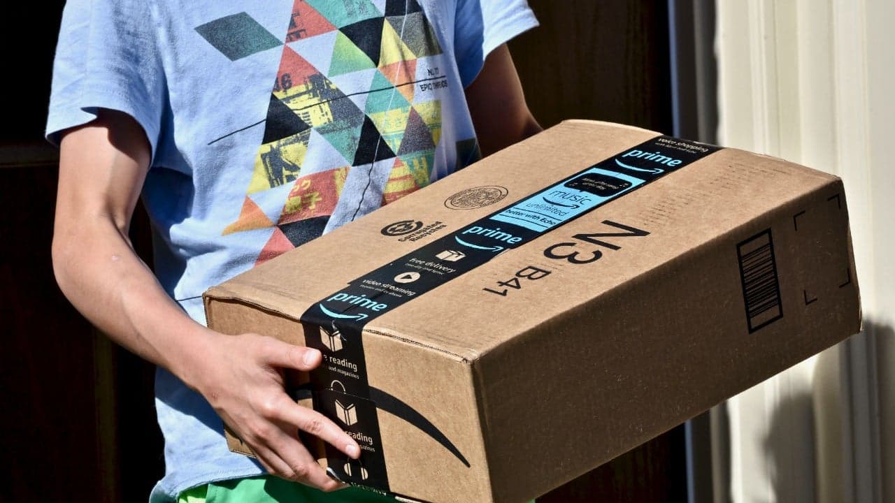 Bloomberg: Amazon Is Testing Its Own Delivery Service to Rival FedEx and UPS Bloomberg: Amazon Is Testing Its Own Delivery Service to Rival FedEx and UPS