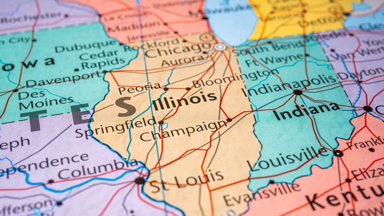 A&W Targets Illinois For Expansion as the Brand Opens First Restaurant in Addison A&W Targets Illinois For Expansion as the Brand Opens First Restaurant in Addison