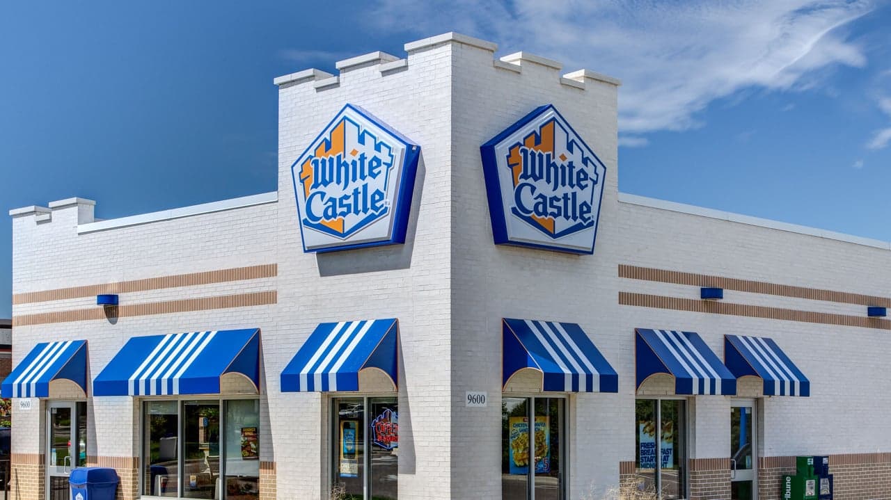 QSR Magazine: White Castle Raises Over $180K for American Red Cross QSR Magazine: White Castle Raises Over $180K for American Red Cross