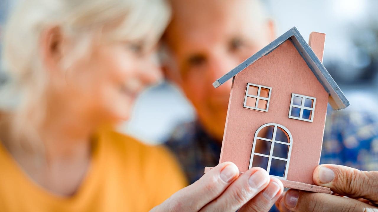 Caring Transitions, the Nation’s Largest Senior-relocation Provider, Plans to Reach 300 Franchise Units by 2022 Caring Transitions, the Nation’s Largest Senior-relocation Provider, Plans to Reach 300 Franchise Units by 2022