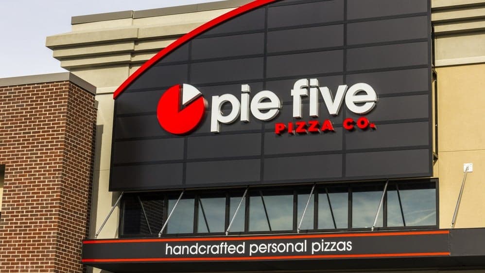 QSR Magazine: Sales Continue to Drop for Rave's Pie Five Pizza Concept QSR Magazine: Sales Continue to Drop for Rave's Pie Five Pizza Concept