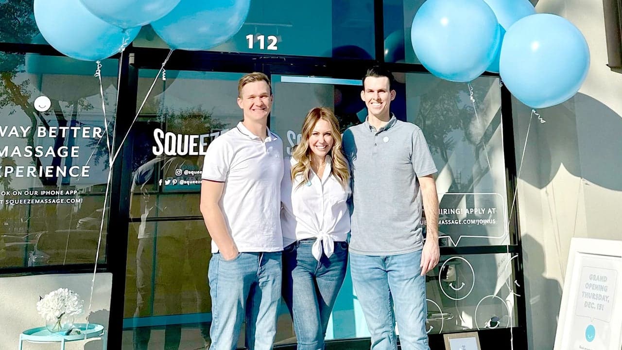 Why These Operators Went From Finance to Franchising with Squeeze Massage Why These Operators Went From Finance to Franchising with Squeeze Massage