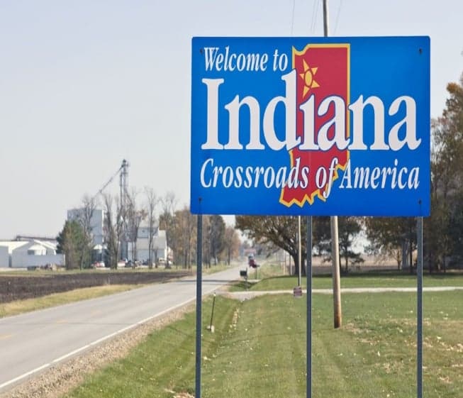 MOOYAH Enters Hoosier State MOOYAH Enters Hoosier State