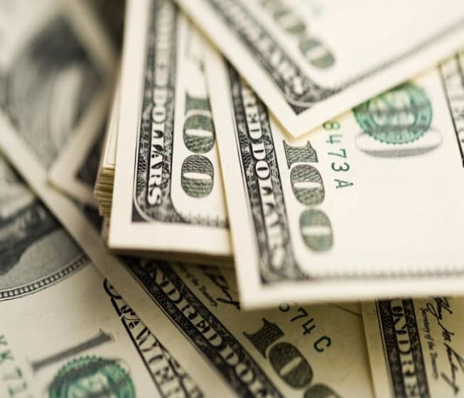 Franchise Brands Reinvesting in Locations Franchise Brands Reinvesting in Locations