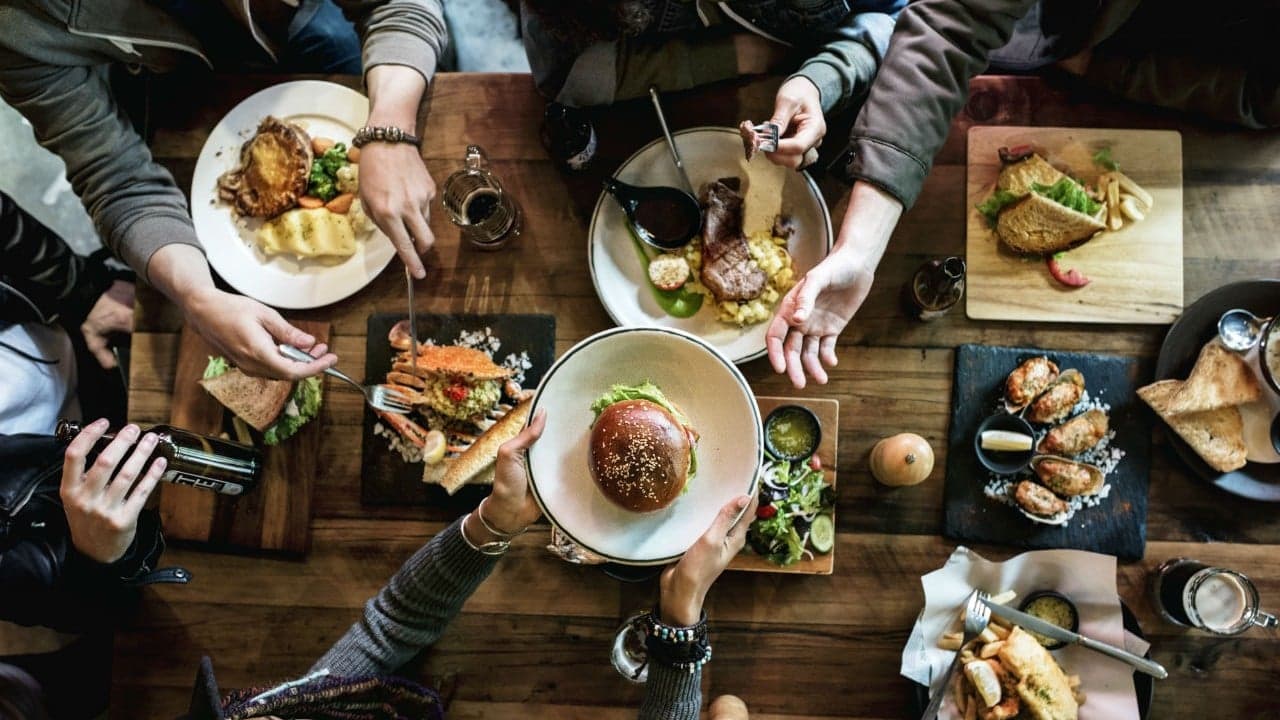 QSR Magazine: Restaurant Sales Spring to Life in March QSR Magazine: Restaurant Sales Spring to Life in March