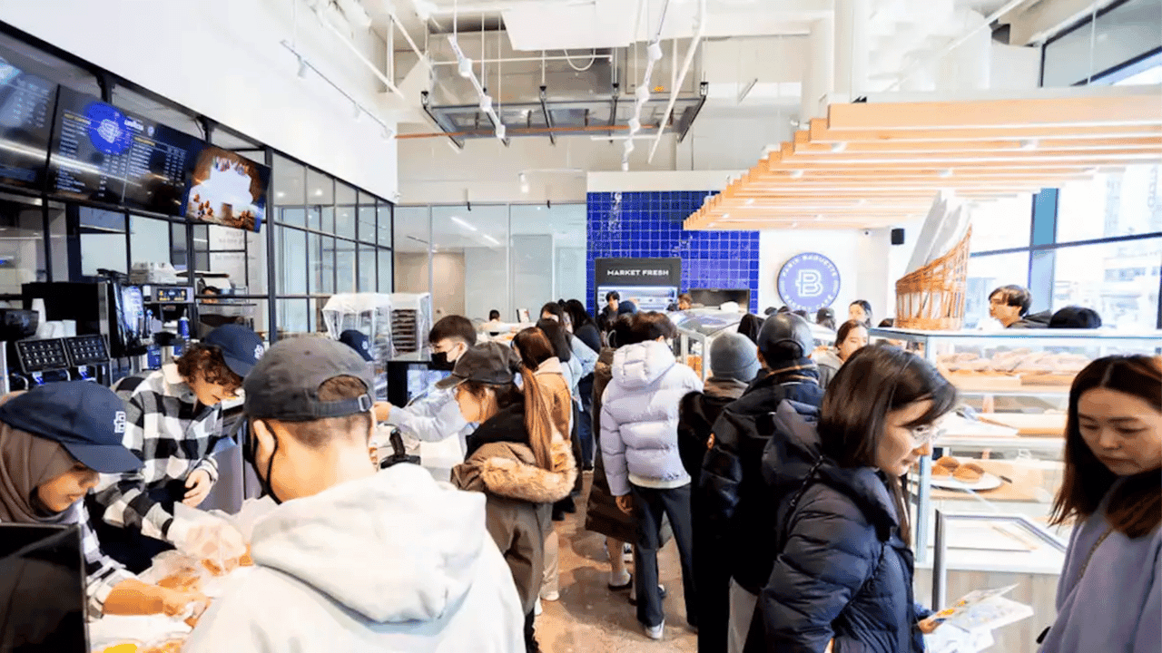 Head Topics: Canada’s First Paris Baguette Opens in Toronto and Here’s What It Looks Like Head Topics: Canada’s First Paris Baguette Opens in Toronto and Here’s What It Looks Like
