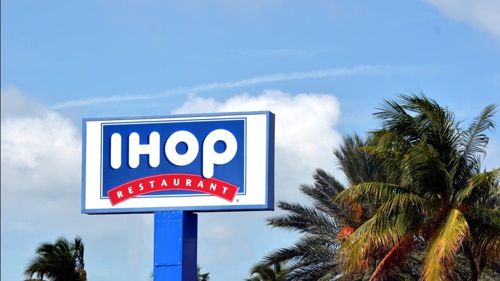 Applebee's & IHOP See Sales Boost in Off-Premise Sales Applebee's & IHOP See Sales Boost in Off-Premise Sales