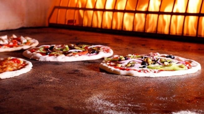 Your Pie's Down-The-Line Pizza Concept Wins Over Franchisees and Consumers in Arizona Your Pie's Down-The-Line Pizza Concept Wins Over Franchisees and Consumers in Arizona