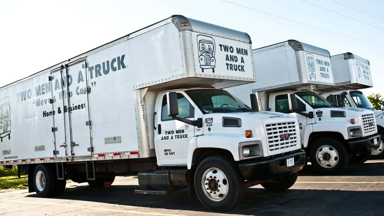 How undefined Evolved and Set New Standards Franchising Magazine USA: TWO MEN AND A TRUCK Continues Expansion With Franchisees