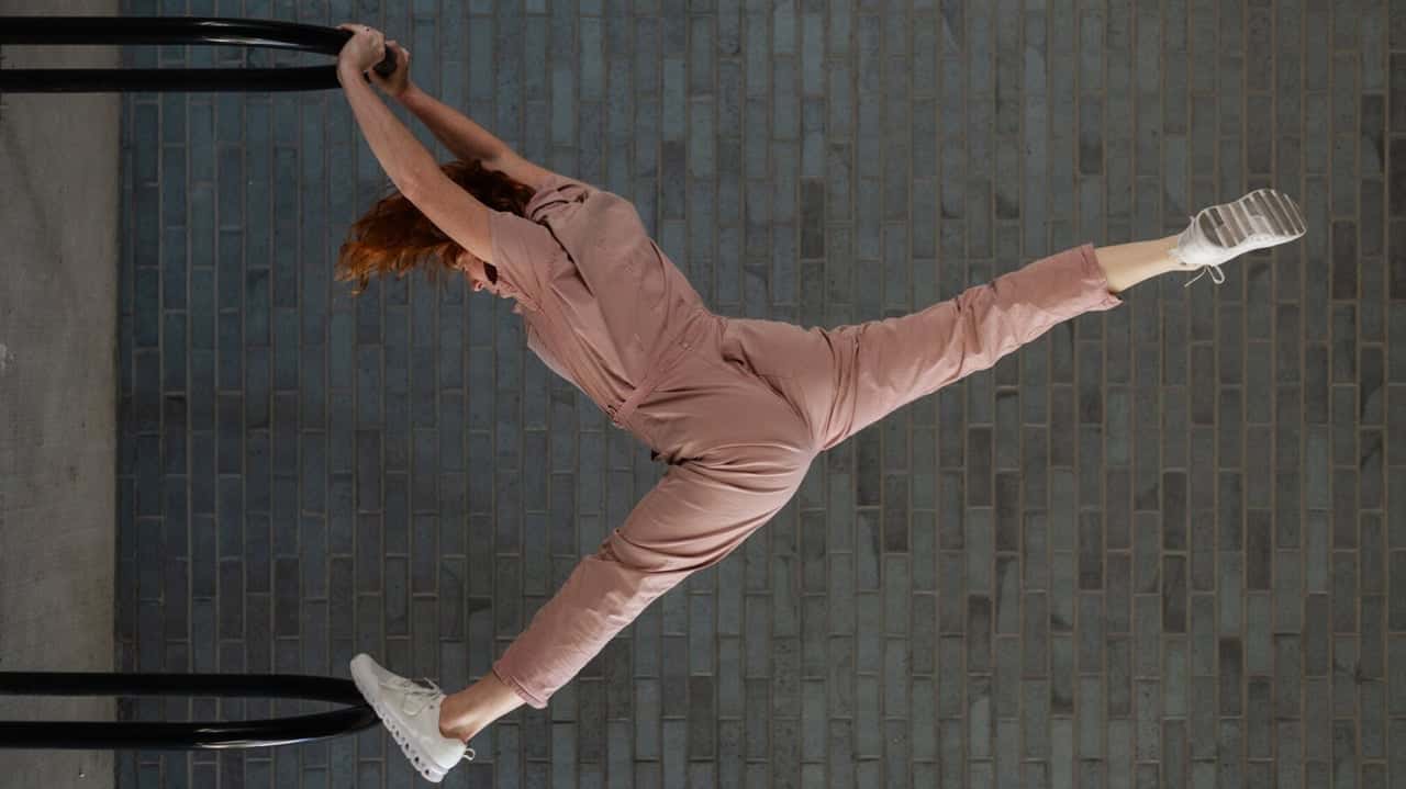 How Extraordinary Brands Evolved and Set New Standards Barre Everywhere: How Neighborhood Barre Is Bringing Female-Forward Fitness Outside the Studio