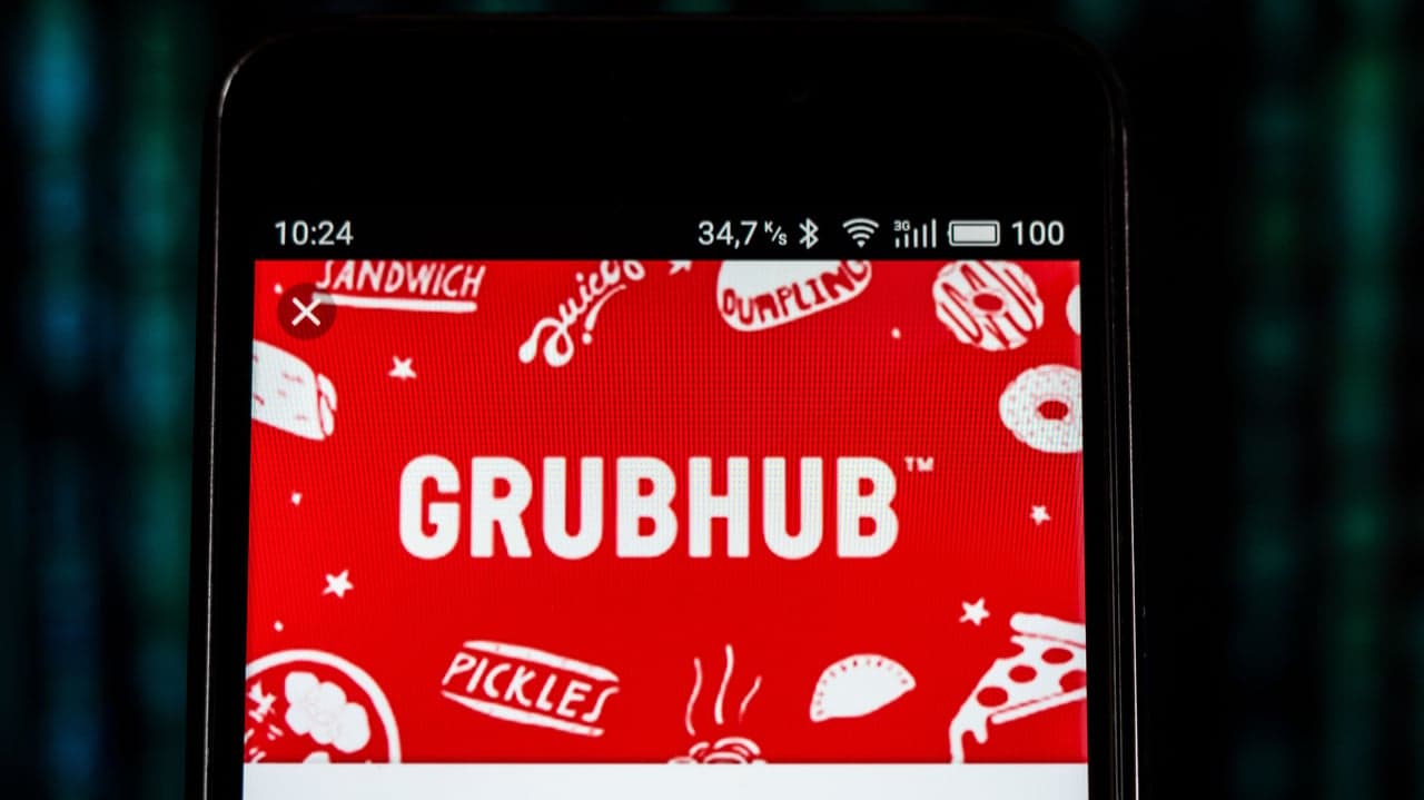 Fast Casual Most Popular Online Ordering Option: Grubhub Report Fast Casual Most Popular Online Ordering Option: Grubhub Report
