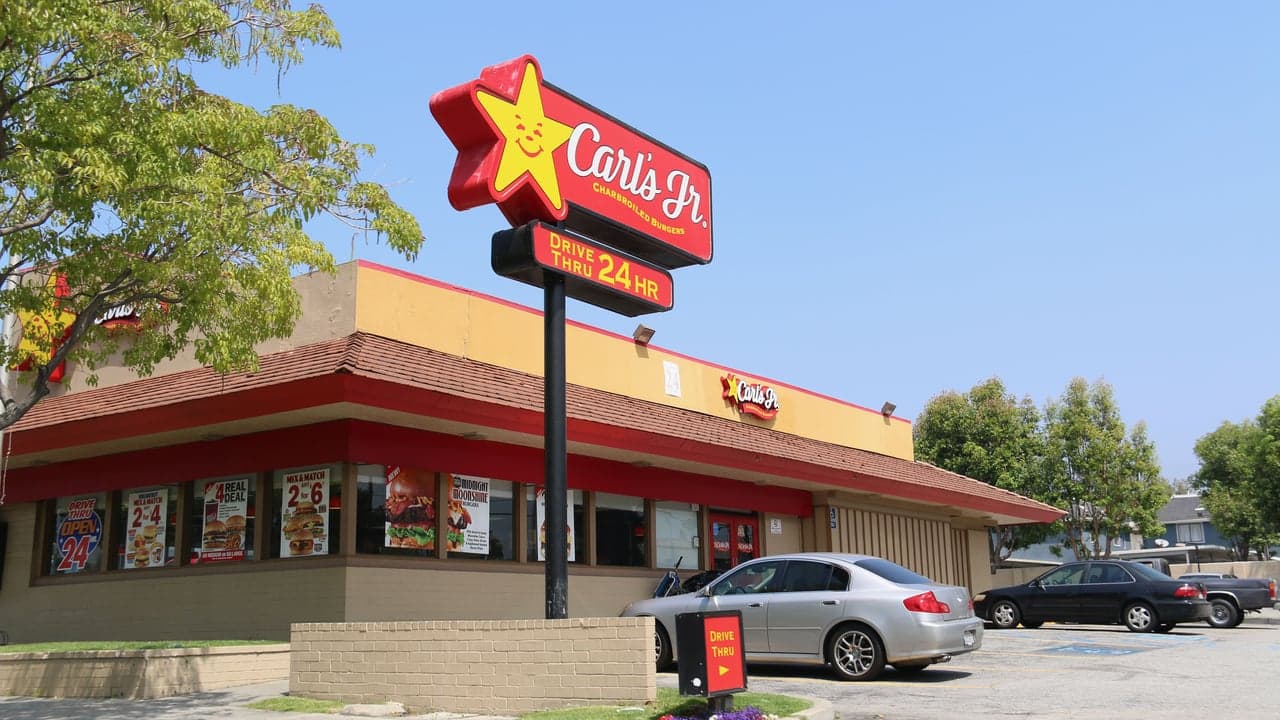 QSR: CKE Restaurants names new CEO after Andy Puzder steps down QSR: CKE Restaurants names new CEO after Andy Puzder steps down