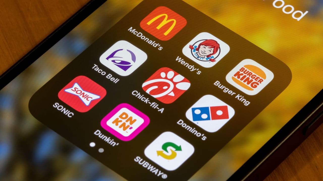 10 Franchise Restaurants With the Best Loyalty Programs 10 Franchise Restaurants With the Best Loyalty Programs