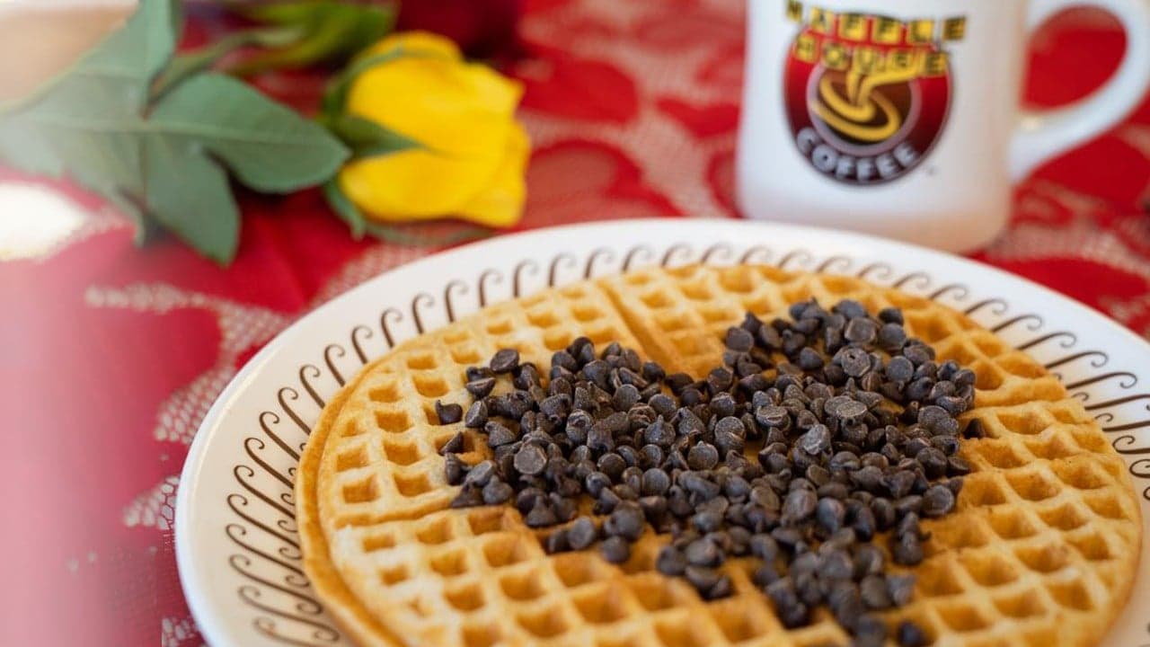 Waffle House is Taking Valentine's Day Reservations Waffle House is Taking Valentine's Day Reservations