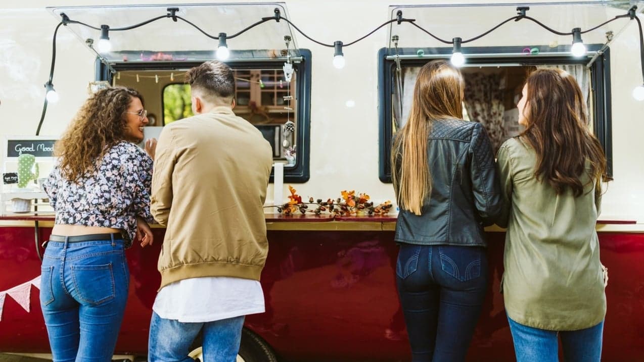 QSR: The 5 Biggest Fast Casual Openings of 2016 QSR: The 5 Biggest Fast Casual Openings of 2016