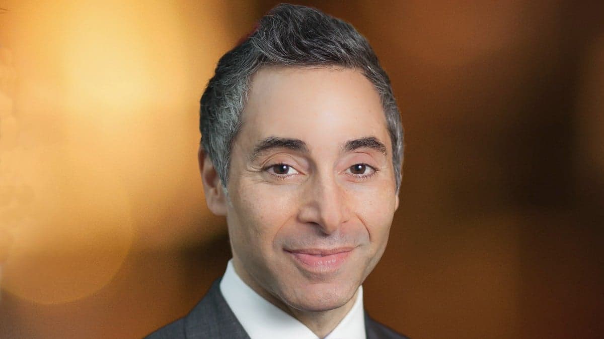 Former Starbucks Exec Named CEO of El Pollo Loco Former Starbucks Exec Named CEO of El Pollo Loco