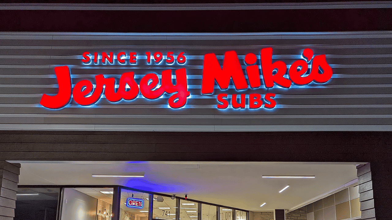 Blackstone Acquires Majority Stake in Jersey Mike's, Signaling Ambitious Growth Plans Blackstone Acquires Majority Stake in Jersey Mike's, Signaling Ambitious Growth Plans