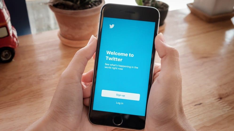 Twitter to Count Emoji as Equal Characters in Word Count Twitter to Count Emoji as Equal Characters in Word Count