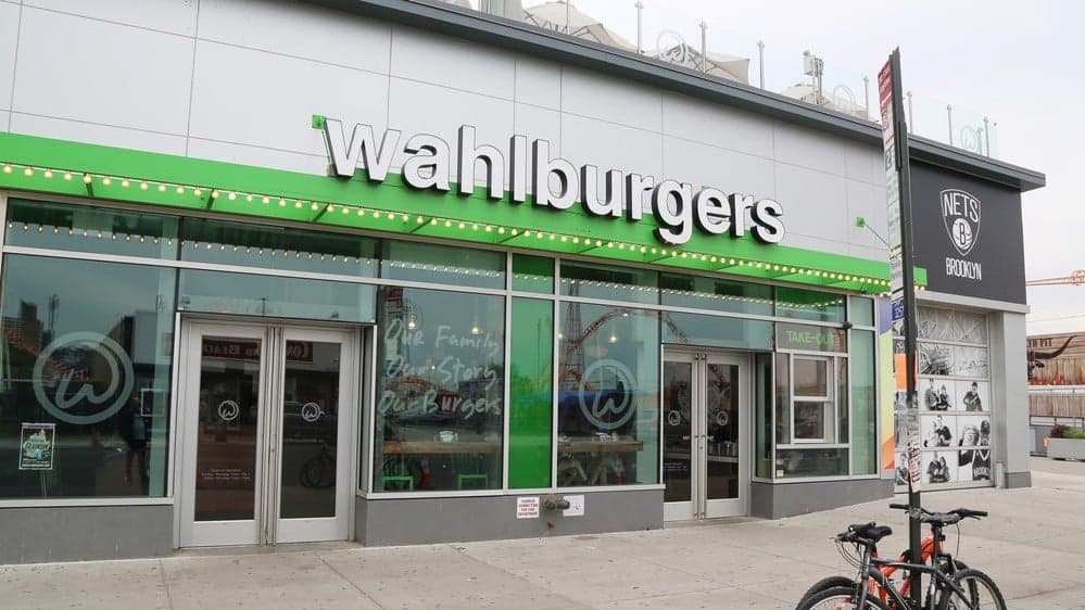 Fast Casual: Wahlburgers CEO resigning, CFO to take the lead Fast Casual: Wahlburgers CEO resigning, CFO to take the lead