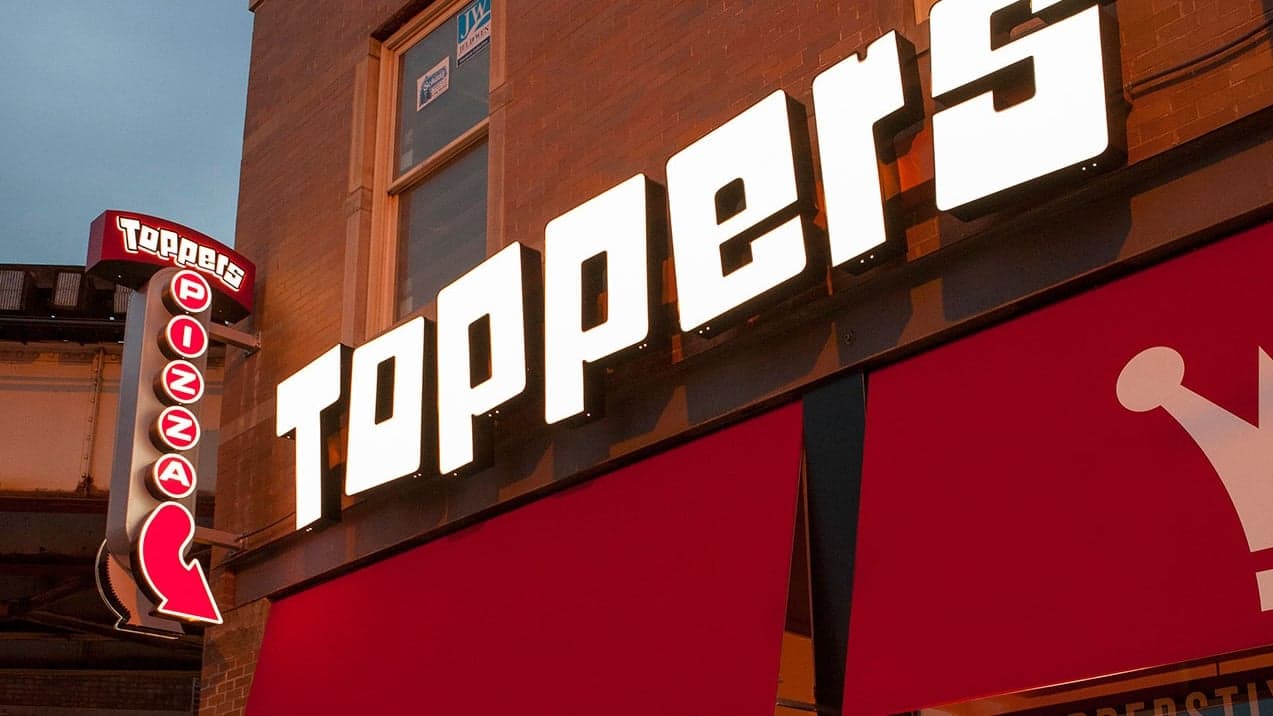 Toppers Pizza Sets the Fast Casual Bar with Better Pizza and Passionate People Toppers Pizza Sets the Fast Casual Bar with Better Pizza and Passionate People