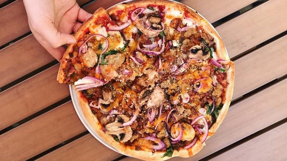 Fast Casual: Pie Five, Pizza Inn Q3 Results Show Bleeding Continues, But Net Loss Narrows Fast Casual: Pie Five, Pizza Inn Q3 Results Show Bleeding Continues, But Net Loss Narrows