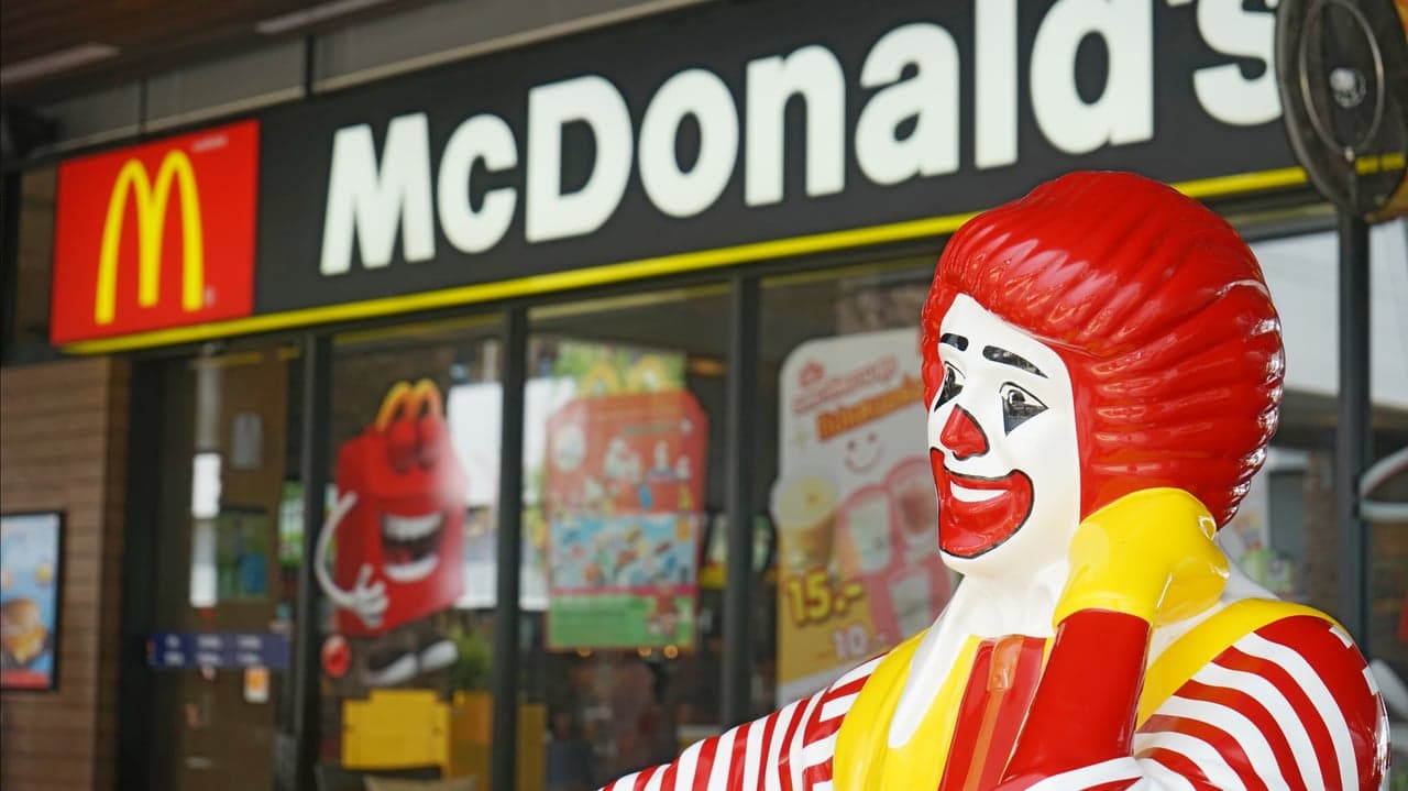 CNBC: McDonald’s Earnings Top Wall Street Views as Global Same-Store Sales Strengthen CNBC: McDonald’s Earnings Top Wall Street Views as Global Same-Store Sales Strengthen