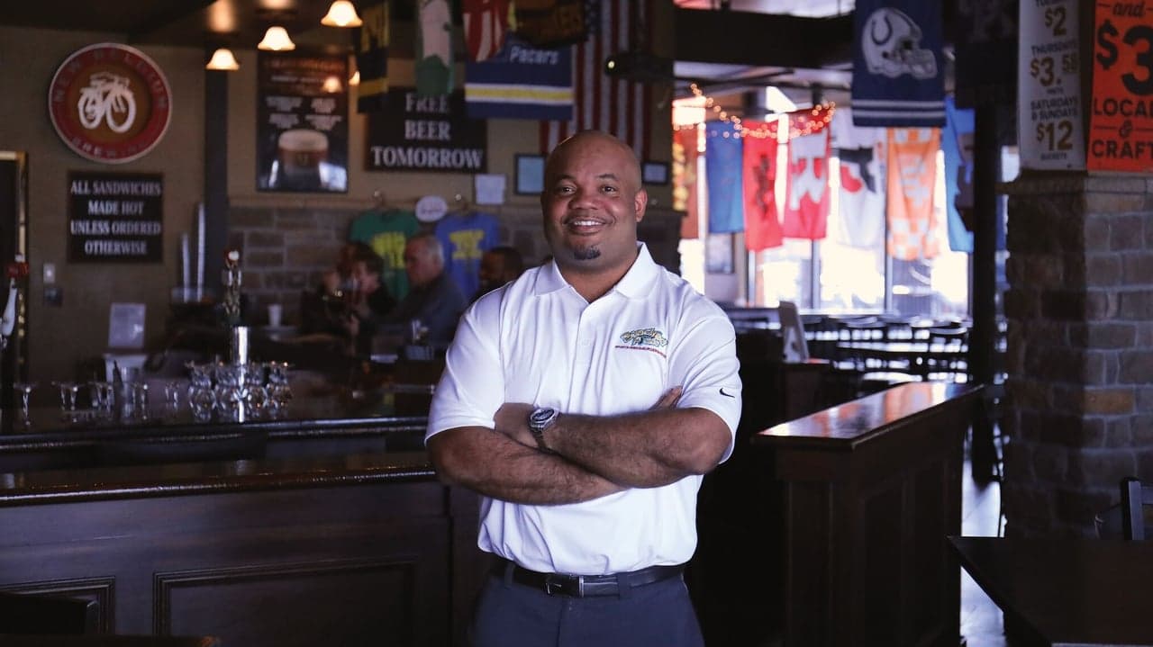 How Retired NFL Player Gary Brackett Won at Franchising How Retired NFL Player Gary Brackett Won at Franchising