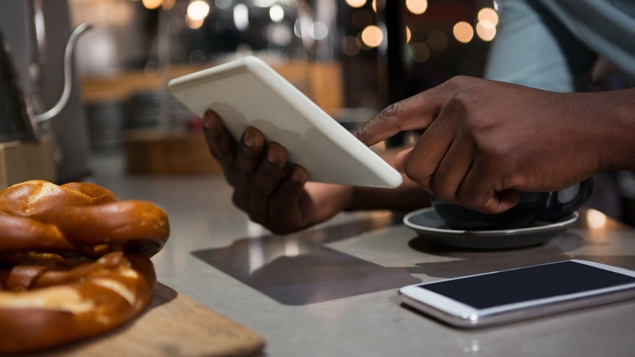 Data for Dinner (And Breakfast. And Lunch) Data for Dinner (And Breakfast. And Lunch)