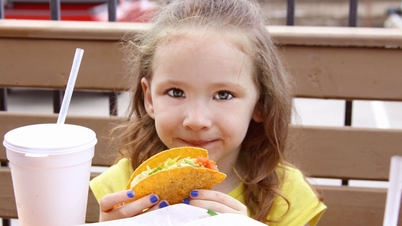 Fuzzy’s Taco Shop Participates in Dine For No Kid Hungry To Help End Childhood Hunger in America for the Sixth Year Fuzzy’s Taco Shop Participates in Dine For No Kid Hungry To Help End Childhood Hunger in America for the Sixth Year