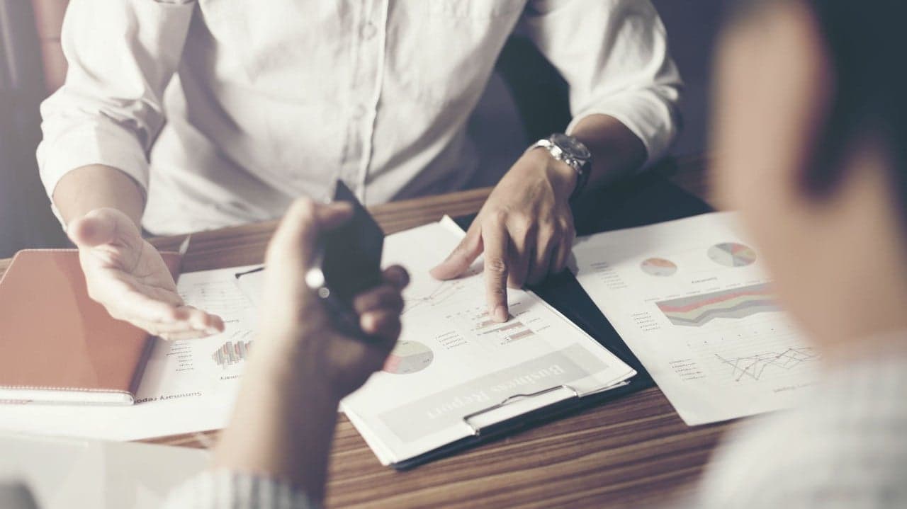 Navigating, Understanding & Negotiating Supplier, Territory and Customer Restrictions: FDD Items 8 & 12 Navigating, Understanding & Negotiating Supplier, Territory and Customer Restrictions: FDD Items 8 & 12