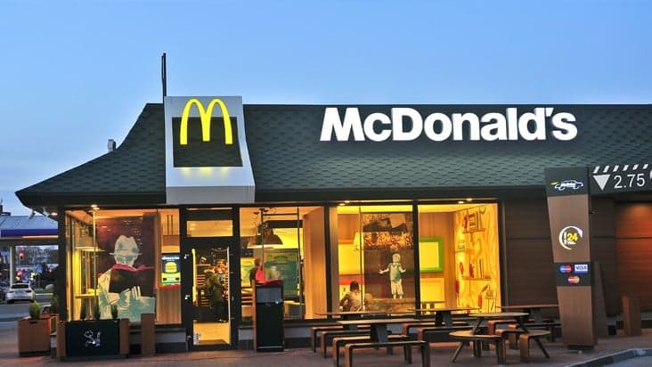 McDonald's Franchisees Lobby for Premium Chicken Sandwich to Compete with Chick-fil-A McDonald's Franchisees Lobby for Premium Chicken Sandwich to Compete with Chick-fil-A
