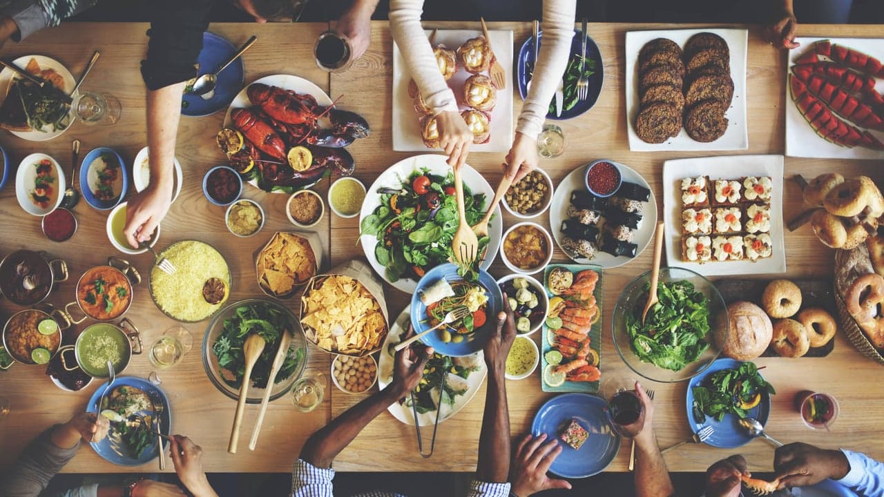 Fast Casual: Restaurant sales flat, but traffic still vanishing along with employees Fast Casual: Restaurant sales flat, but traffic still vanishing along with employees