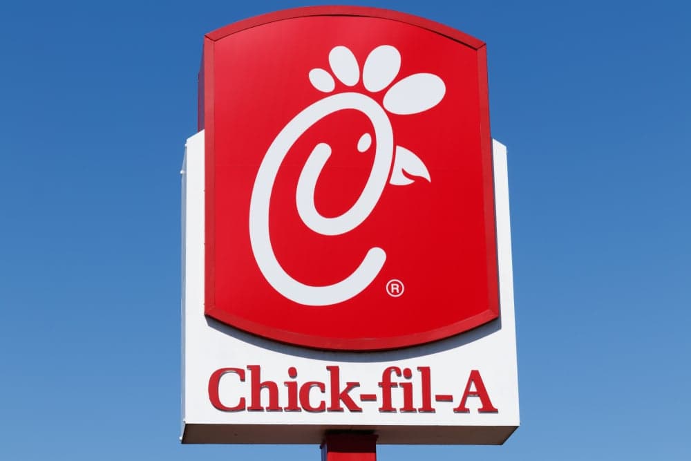 Chick-fil-A CEO Dan Cathy Steps Down Chick-fil-A CEO Dan Cathy Steps Down